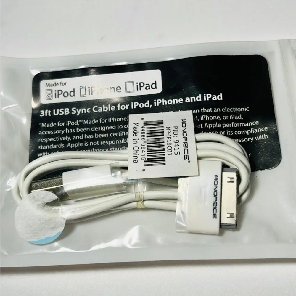 MonoPrice USB Cable 3FT MFI for Older Gen IPod/ iPhone and iPad